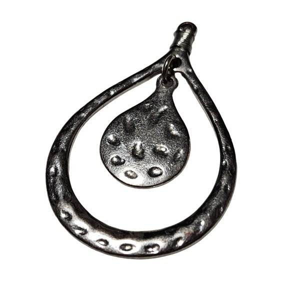 Vintage Silver Tone Teardrop Pendant Hammered Texture Jewelry Making Necklace - Picture 2 of 3